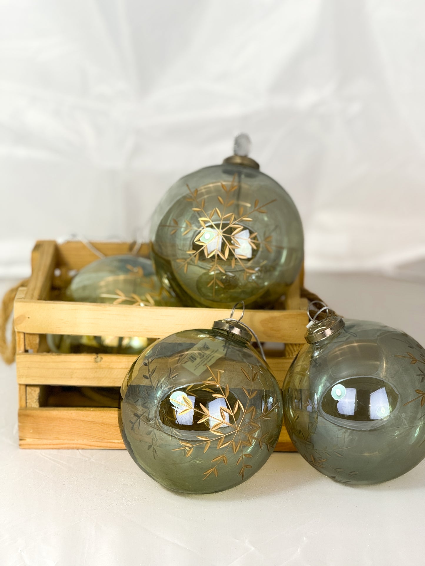 Glass ball green lustered gold snowflake