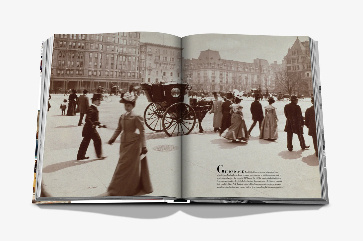Fifth Avenue: 200 Years of Stories and Legends - FABULOUS HOME