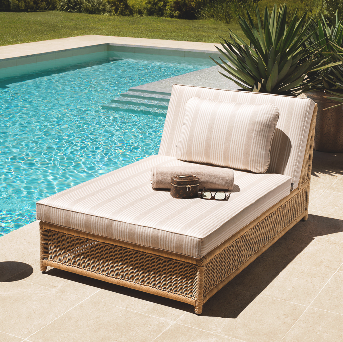 Outdoor Modular Daybed Hampton - FABULOUS HOME