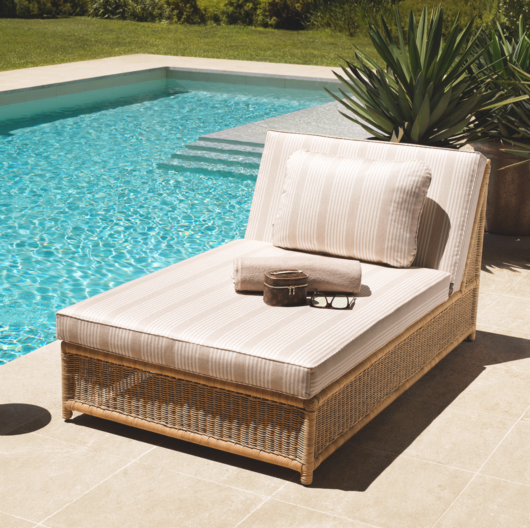 Outdoor Modular Daybed Hampton - FABULOUS HOME